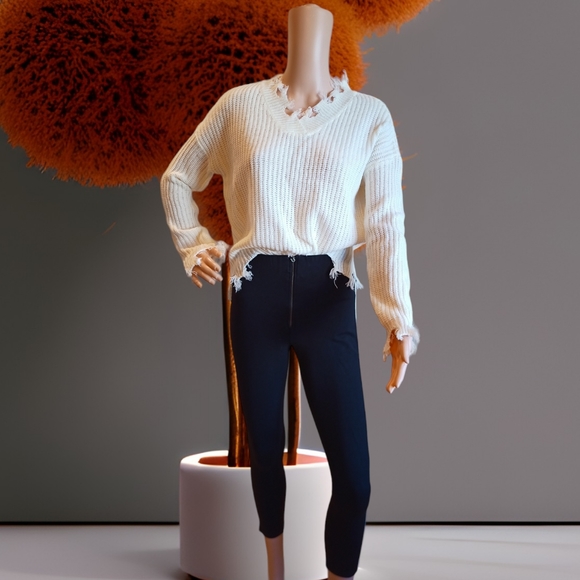 Streetwear Society Women's White Frayed Ribbed Knit Sweater - Picture 13 of 16